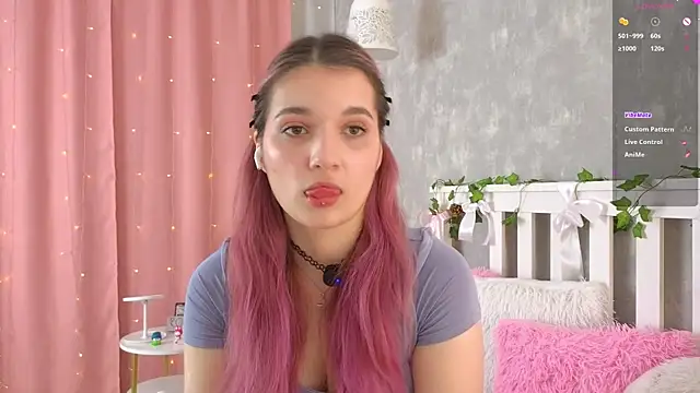 vivyboo111 online show from May 9, 2026, 9:18 pm