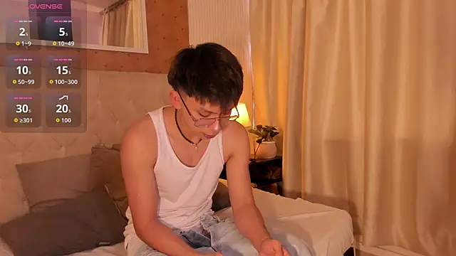 liam twiink online show from October 28, 2025, 7:35 pm