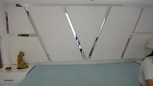 Snapshot of oblivionlove chatting on January 17, 2026, 8:34 pm oblivionlove online show from January 17, 2026, 8:34 pm