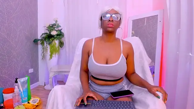 LolaJenkinss online show from November 22, 2025, 1:21 pm