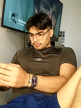 Snapshot of Mason_grey chatting on October 27, 2025, 12:28 pm Mason grey online show from October 27, 2025, 12:28 pm