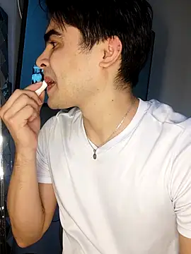 Snapshot of Mason_grey chatting on October 17, 2025, 7:15 pm Mason grey online show from October 17, 2025, 7:15 pm