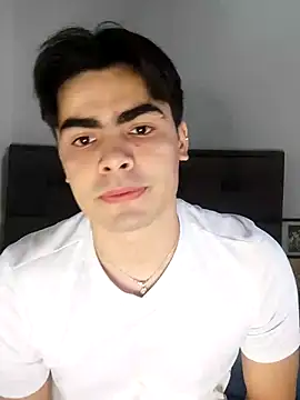 Snapshot of Mason_grey chatting on November 18, 2025, 3:59 pm Mason grey online show from November 18, 2025, 3:59 pm