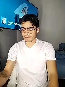 Snapshot of Mason_grey chatting on November 25, 2025, 11:10 am Mason grey online show from November 25, 2025, 11:10 am