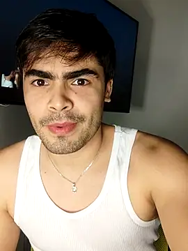 Snapshot of Mason_grey chatting on October 16, 2025, 11:57 pm Mason grey online show from October 16, 2025, 11:57 pm