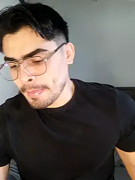 Snapshot of Mason_grey chatting on October 28, 2025, 12:26 pm Mason grey online show from October 28, 2025, 12:26 pm