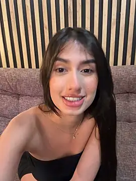 Snapshot of Julieta_Duque chatting on July 18, 2026, 3:26 am Julieta Duque online show from July 18, 2026, 3:26 am