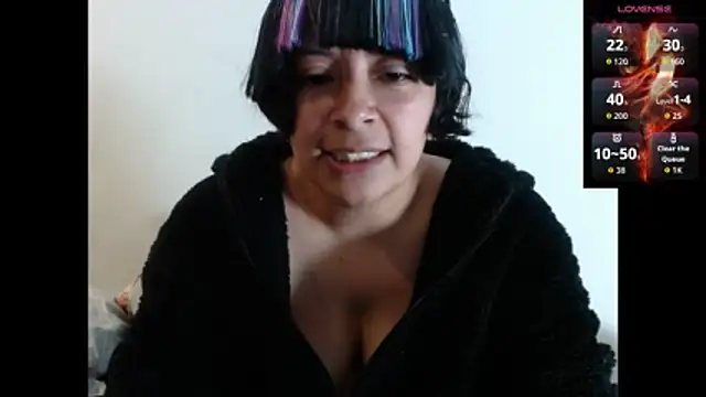 Acelinrose online show from November 12, 2025, 1:54 am