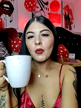 Snapshot of ValeNiitaLuv chatting on February 15, 2026, 5:19 am ValeNiitaLuv online show from February 15, 2026, 5:19 am