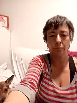 Snapshot of Catylandi1 chatting on December 23, 2025, 2:22 am Catylandi1 online show from December 23, 2025, 2:22 am