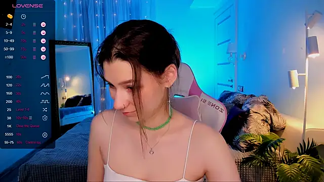 LinaBlossom  online show from May 23, 2026, 8:35 am