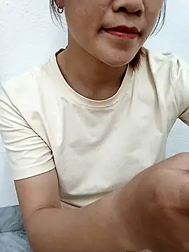 Snapshot of Norah-h chatting on October 12, 2025, 2:18 pm Norah-h online show from October 12, 2025, 2:18 pm