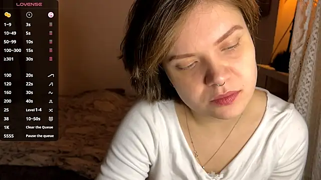 Snapshot of SabrinaFolts chatting on October 30, 2025, 5:10 pm SabrinaFolts online show from October 30, 2025, 5:10 pm