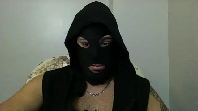 izlebeni  online show from September 25, 2025, 7:20 pm