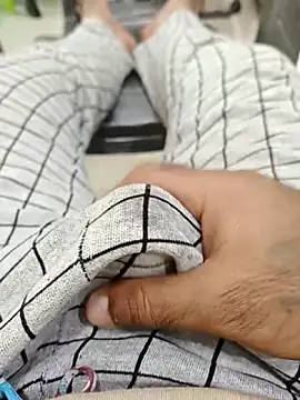 Snapshot of Shergillvicky69 chatting on October 8, 2025, 9:44 am Shergillvicky69 online show from October 8, 2025, 9:44 am