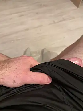 louis389 online show from December 2, 2025, 4:30 pm