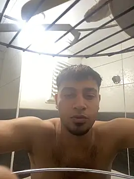 astoperaa online show from November 20, 2025, 7:36 pm