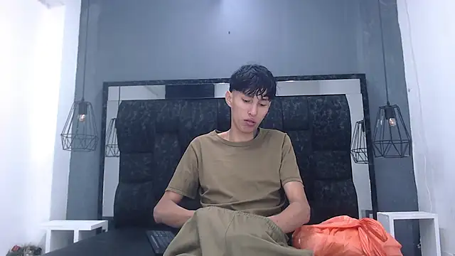 Snapshot of Daniel_delux_ chatting on September 23, 2025, 11:06 am Daniel delux online show from September 23, 2025, 11:06 am