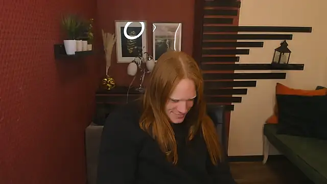 ChloeValentinee online show from November 24, 2025, 1:22 pm