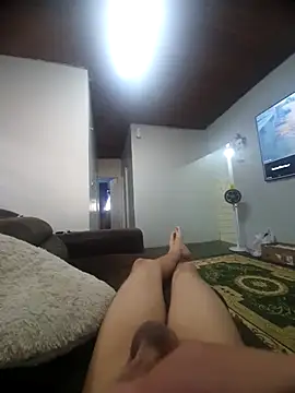 douglasdesouza22 online show from December 4, 2025, 7:13 pm