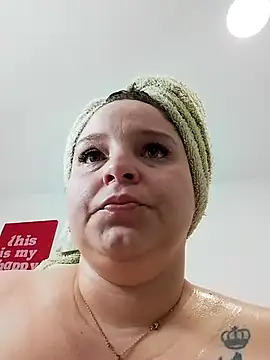 AmandaaWats online show from May 29, 2026, 10:27 pm