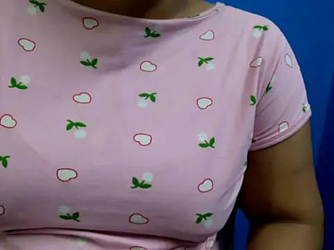 Snapshot of tamilqueenbaby chatting on October 27, 2025, 11:33 am tamilqueenbaby online show from October 27, 2025, 11:33 am