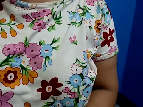 Snapshot of tamilqueenbaby chatting on October 28, 2025, 11:36 pm tamilqueenbaby online show from October 28, 2025, 11:36 pm