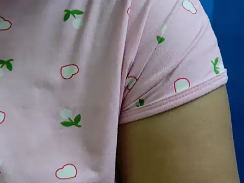 Snapshot of tamilqueenbaby chatting on October 30, 2025, 12:20 am tamilqueenbaby online show from October 30, 2025, 12:20 am