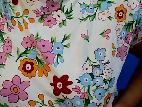 Snapshot of tamilqueenbaby chatting on October 26, 2025, 11:10 am tamilqueenbaby online show from October 26, 2025, 11:10 am