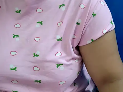 Snapshot of tamilqueenbaby chatting on October 22, 2025, 11:42 am tamilqueenbaby online show from October 22, 2025, 11:42 am
