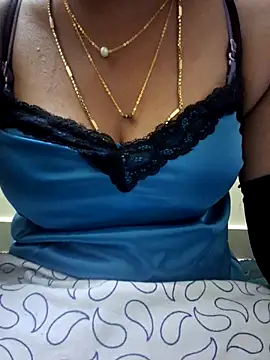 jasminetaml online show from October 17, 2025, 6:32 pm