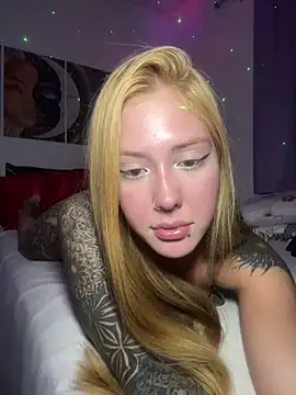 Snapshot of Ayla_wiens chatting on February 14, 2026, 11:38 pm Ayla wiens online show from February 14, 2026, 11:38 pm