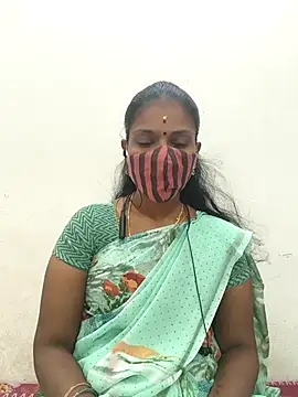 Snapshot of Tamil_Yalini12 chatting on September 30, 2025, 5:41 pm Tamil Yalini12 online show from September 30, 2025, 5:41 pm