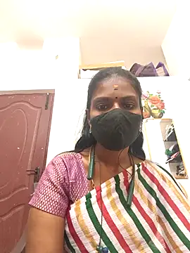 Snapshot of Tamil_Yalini12 chatting on May 11, 2026, 3:08 am Tamil Yalini12 online show from May 11, 2026, 3:08 am