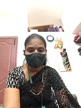 Snapshot of Tamil_Yalini12 chatting on April 19, 2026, 11:22 am Tamil Yalini12 online show from April 19, 2026, 11:22 am