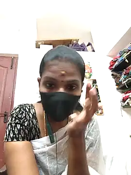 Snapshot of Tamil_Yalini12 chatting on April 17, 2026, 3:48 pm Tamil Yalini12 online show from April 17, 2026, 3:48 pm