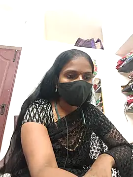 Snapshot of Tamil_Yalini12 chatting on April 20, 2026, 1:45 pm Tamil Yalini12 online show from April 20, 2026, 1:45 pm