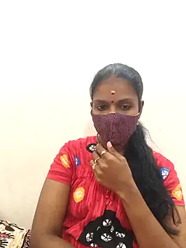 Snapshot of Tamil_Yalini12 chatting on October 8, 2025, 6:30 pm Tamil Yalini12 online show from October 8, 2025, 6:30 pm