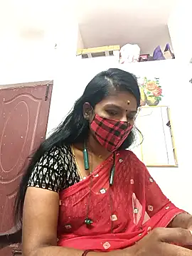 Snapshot of Tamil_Yalini12 chatting on May 31, 2026, 1:44 am Tamil Yalini12 online show from May 31, 2026, 1:44 am
