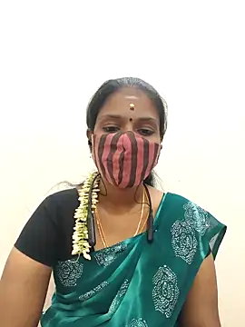 Snapshot of Tamil_Yalini12 chatting on October 1, 2025, 7:51 pm Tamil Yalini12 online show from October 1, 2025, 7:51 pm