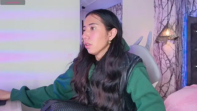 Snapshot of nicole_samanthaa chatting on October 4, 2025, 12:07 pm nicole samanthaa online show from October 4, 2025, 12:07 pm
