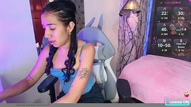 Snapshot of nicole_samanthaa chatting on October 3, 2025, 12:06 pm nicole samanthaa online show from October 3, 2025, 12:06 pm