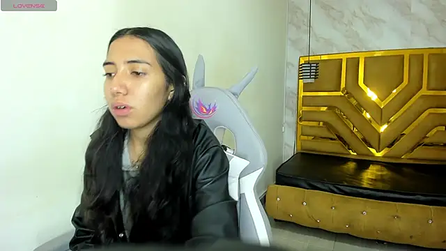 Snapshot of nicole_samanthaa chatting on October 2, 2025, 12:19 pm nicole samanthaa online show from October 2, 2025, 12:19 pm