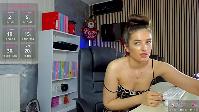 Snapshot of OfficeGirls chatting on June 8, 2026, 1:28 am OfficeGirls online show from June 8, 2026, 1:28 am