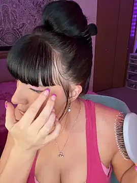 Snapshot of MaciiMayy chatting on March 22, 2026, 8:10 pm MaciiMayy online show from March 22, 2026, 8:10 pm