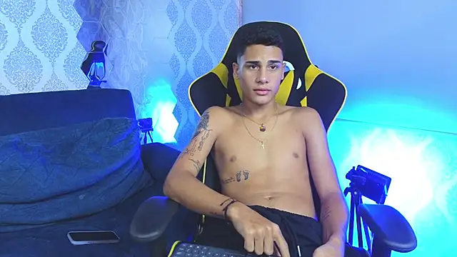 Snapshot of Twink_davidxx chatting on September 22, 2025, 7:31 pm Twink davidxx online show from September 22, 2025, 7:31 pm