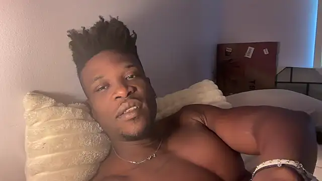 MrDaddyBlackNi9e online show from November 14, 2025, 1:04 pm