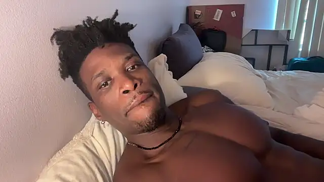 MrDaddyBlackNi9e online show from October 9, 2025, 7:36 pm