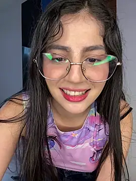 Julieta Rose19 online show from May 13, 2026, 2:29 am