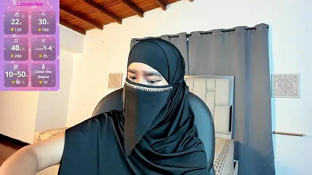 kalila latif online show from November 15, 2025, 11:31 pm